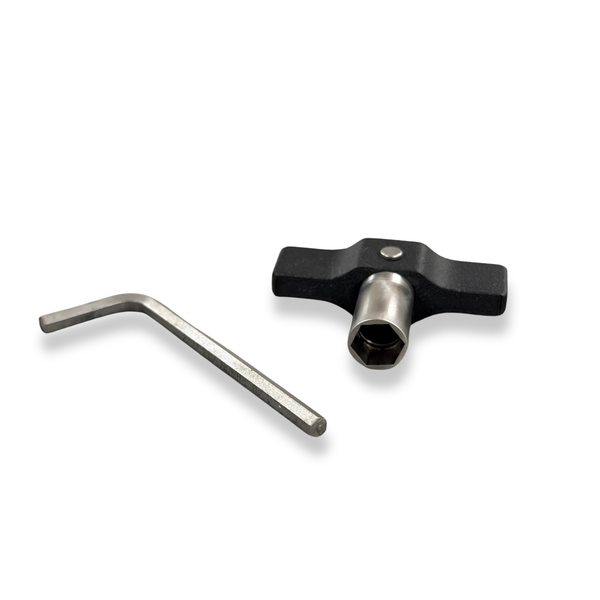 Cross Spikes™ Vault